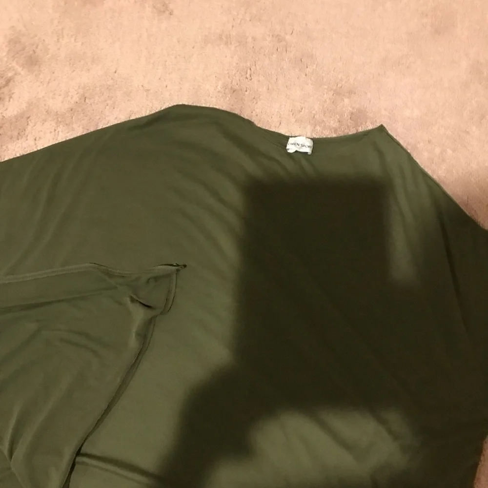 Olive Green Women's Top, can be tied on one side - Picture 3 of 3